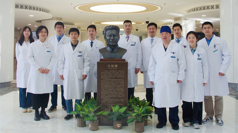 專(zhuan)傢(jia)團(tuán)隊(duì)